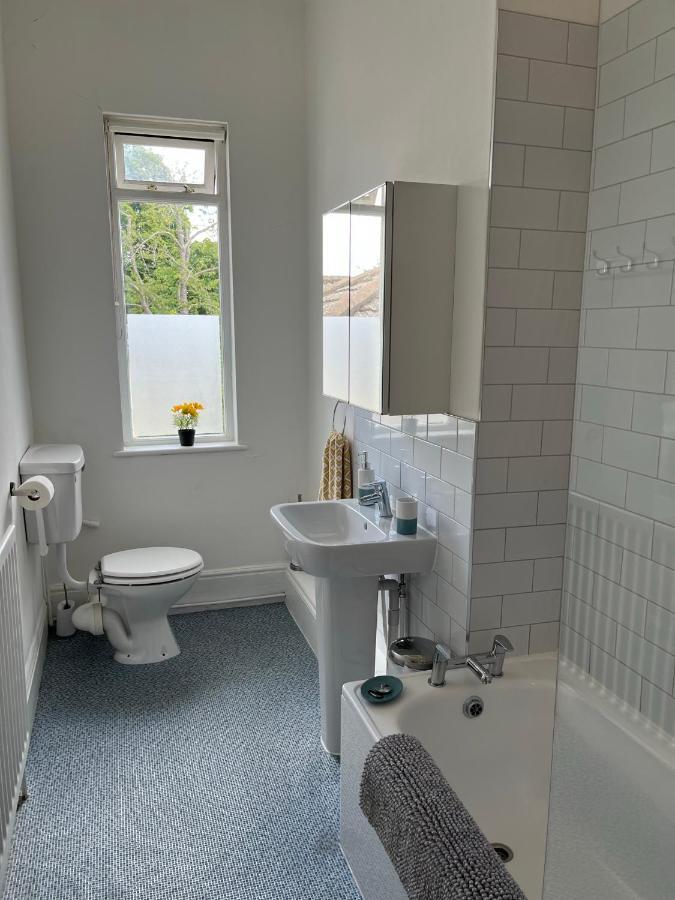 Tree Tops Apartment In Tunbridge Wells エクステリア 写真