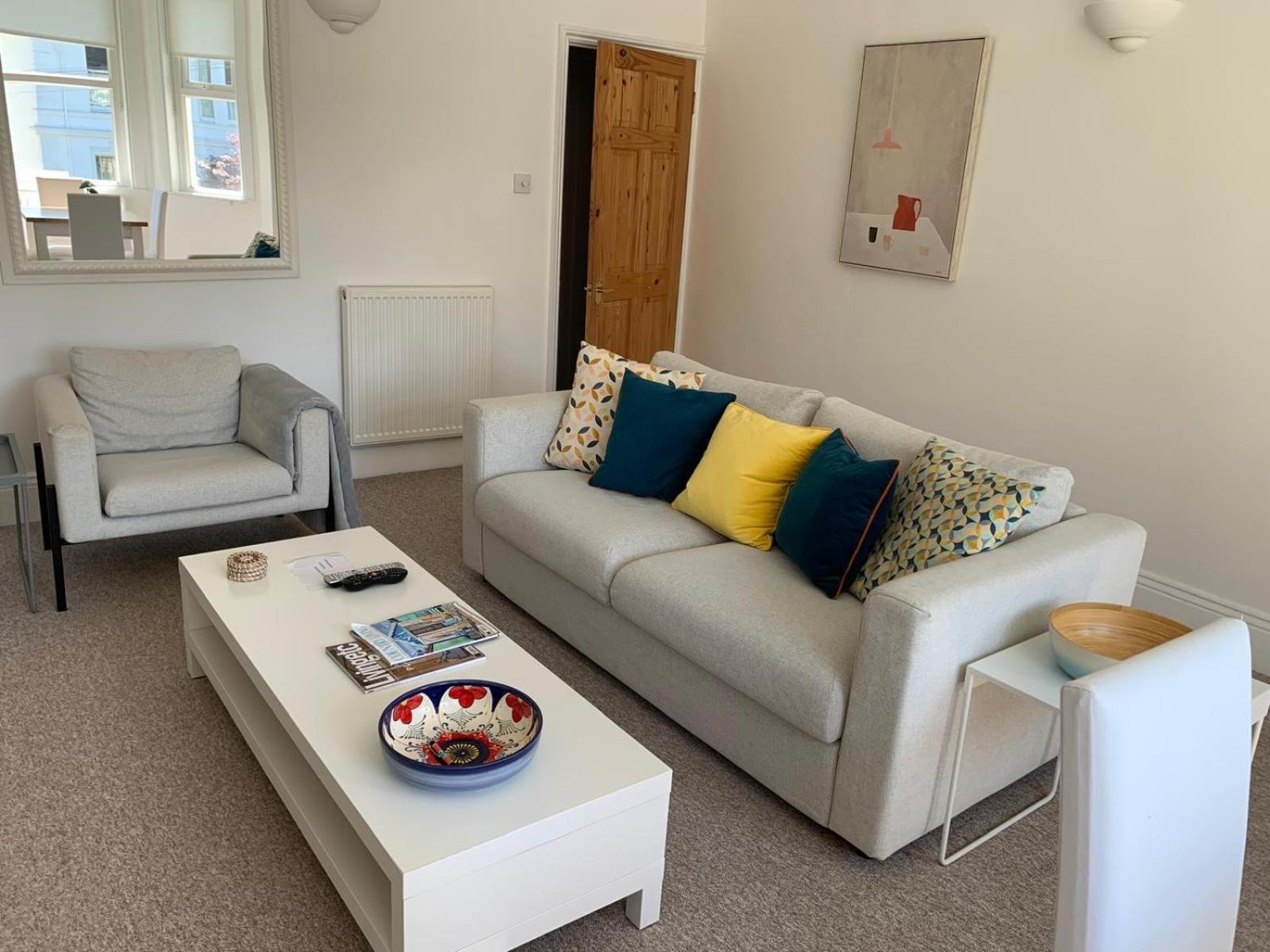 Tree Tops Apartment In Tunbridge Wells エクステリア 写真