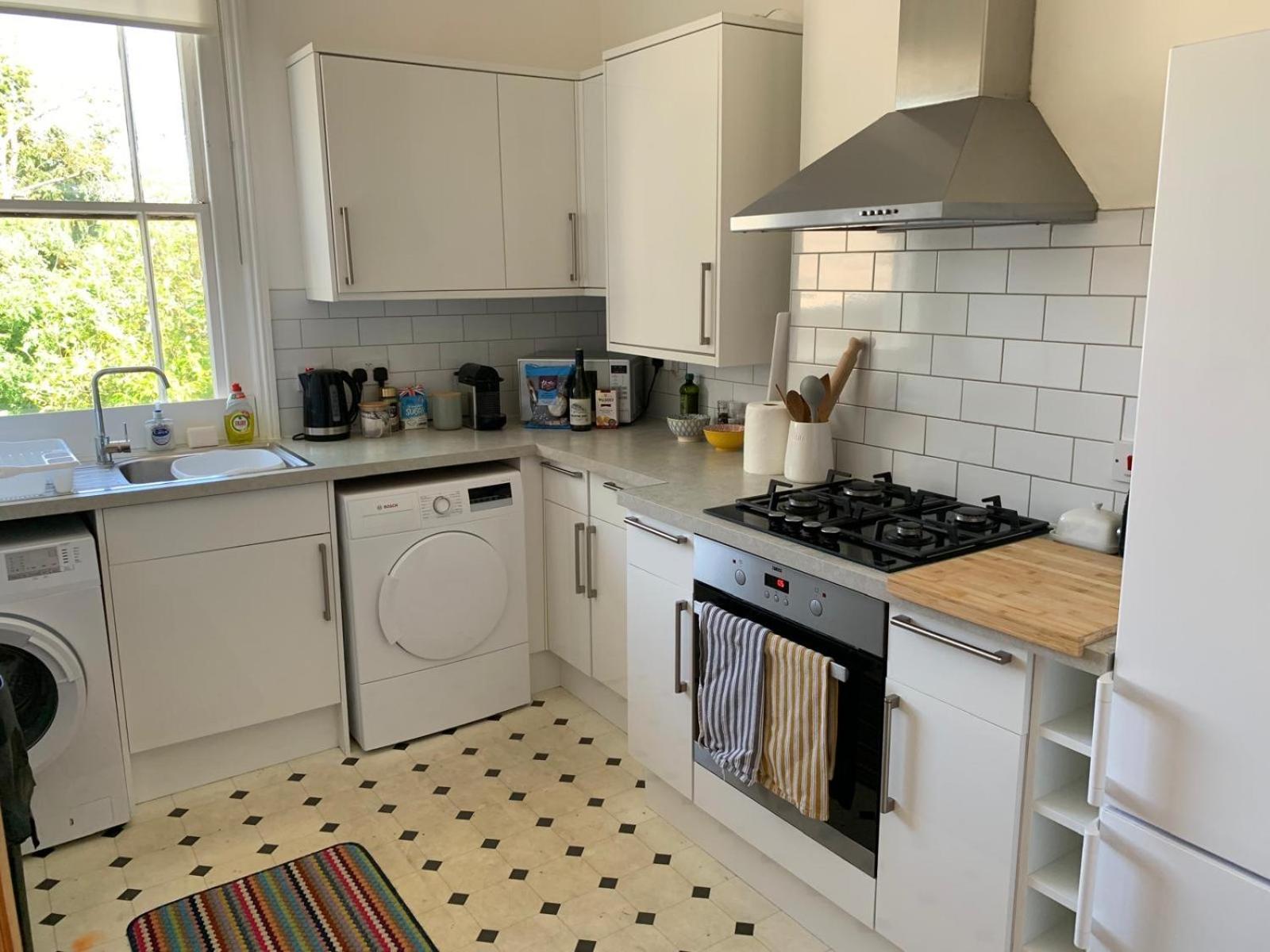 Tree Tops Apartment In Tunbridge Wells エクステリア 写真