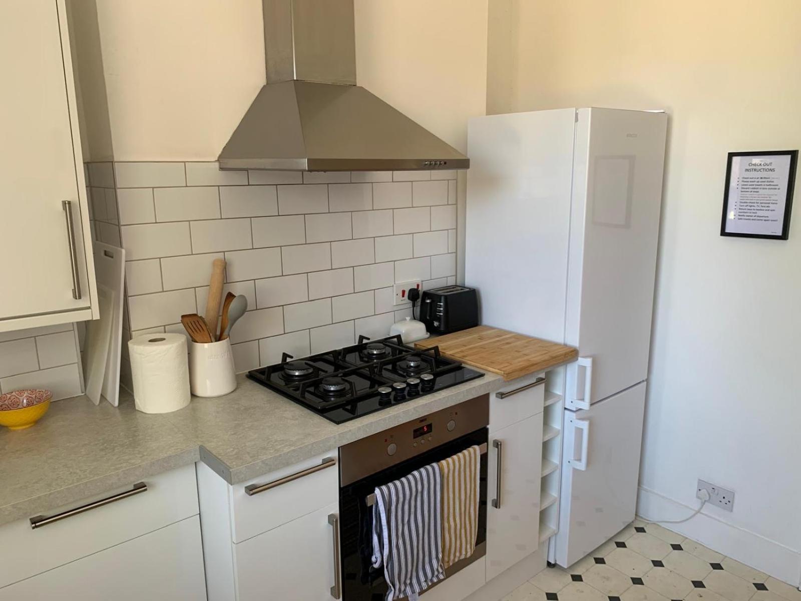 Tree Tops Apartment In Tunbridge Wells エクステリア 写真