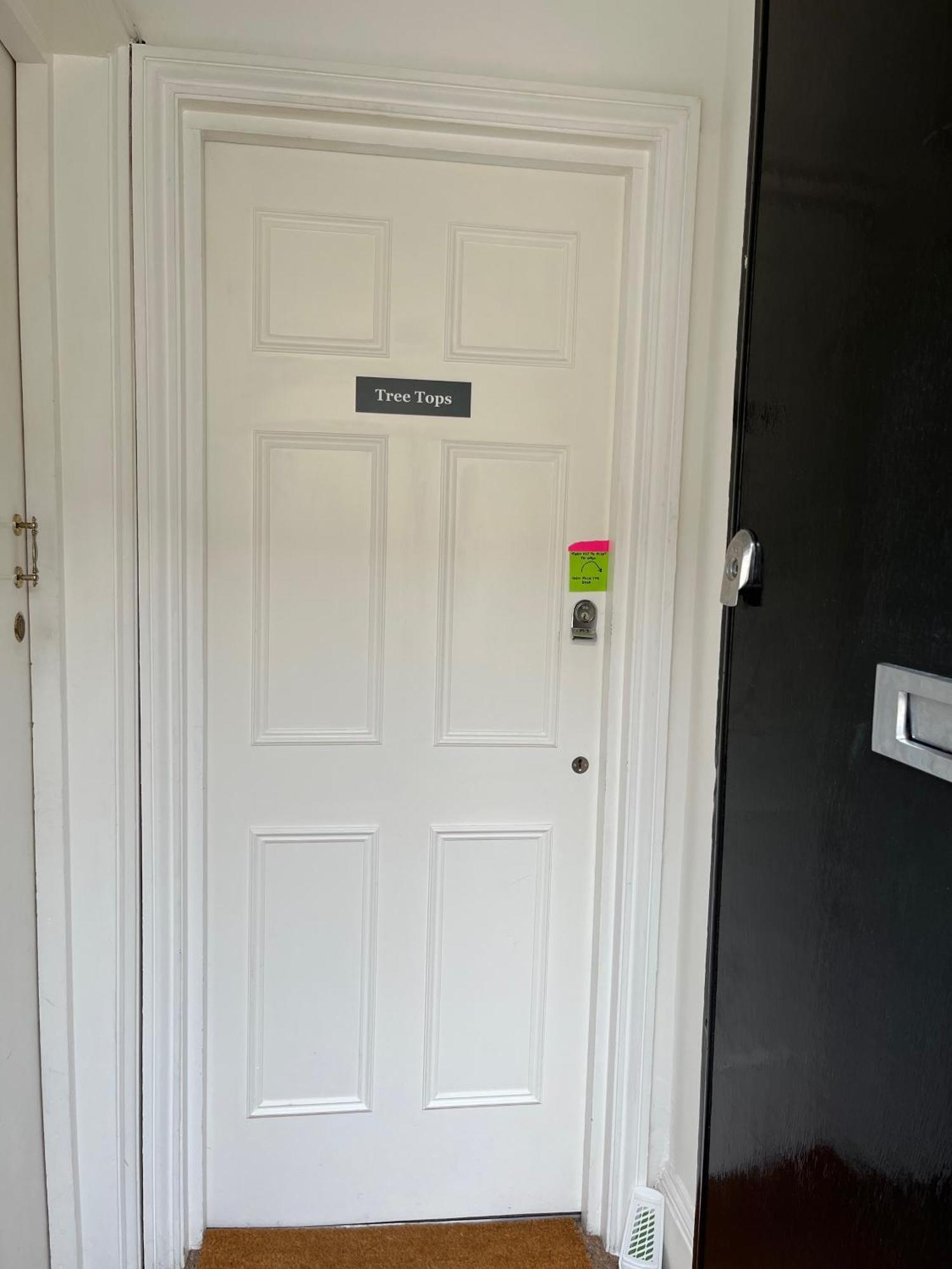 Tree Tops Apartment In Tunbridge Wells エクステリア 写真